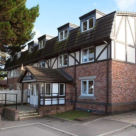 Travelodge Bournemouth Cooper Dean Dış mekan fotoğraf
