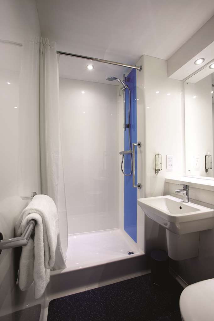 Travelodge Bournemouth Cooper Dean Oda fotoğraf