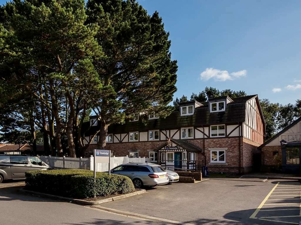 Travelodge Bournemouth Cooper Dean Dış mekan fotoğraf